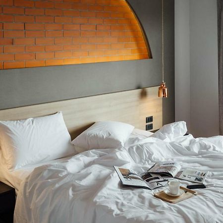 Clay Hotel Udonthani Exterior photo